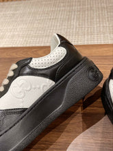 Carregar imagem no visualizador da galeria, Gucci GG Sneaker Black White

