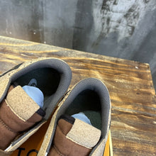 Carregar imagem no visualizador da galeria, Air Jordan X Louis Vuitton
