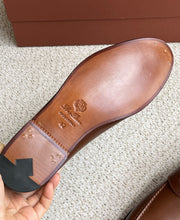 Carregar imagem no visualizador da galeria, Sergio Loafer Loro Piana Calfskin Brown
