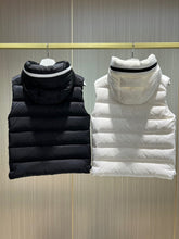 Carregar imagem no visualizador da galeria, MONCLER SLEEVELESS - BOURNE WHITE \ BLACK
