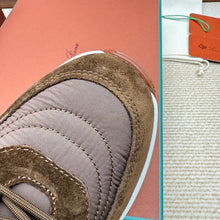 Carregar imagem no visualizador da galeria, Sneaker Loro Piana Taupe Brown
