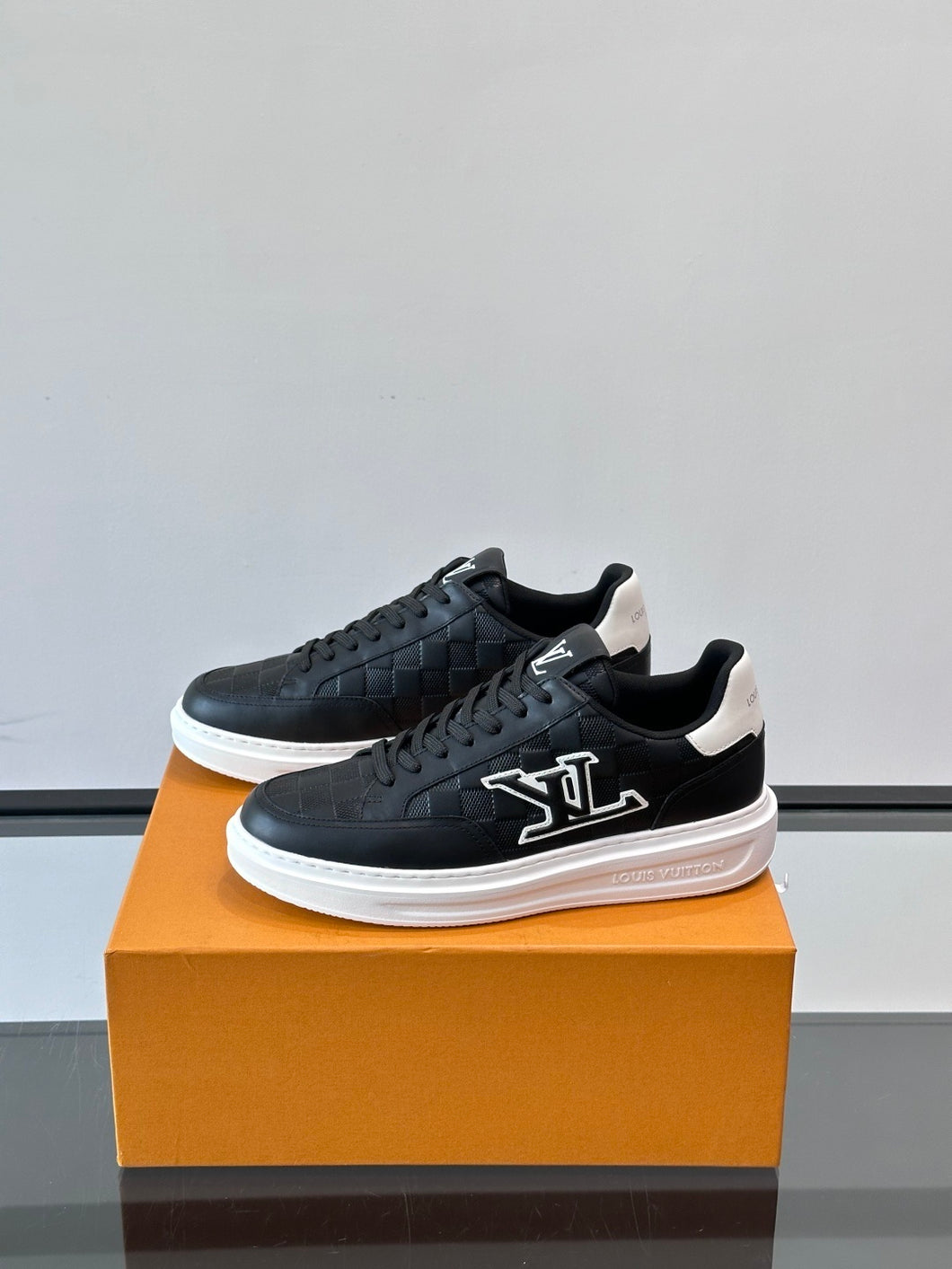 Tênis New 2 Louis Vuitton Preto