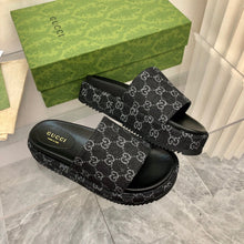 Carregar imagem no visualizador da galeria, Gucci Angelina Platform 55 mm Sandal Black Jacquard Denim
