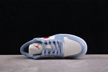 Carregar imagem no visualizador da galeria, Jordan 1 Low Blue Whisper
