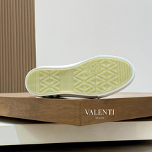 Carregar imagem no visualizador da galeria, Tênis New Louis Vuitton Verde/Branco
