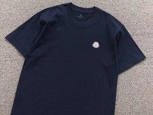 Carregar imagem no visualizador da galeria, T-Shorts Moncler Dark Blue
