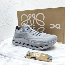 Carregar imagem no visualizador da galeria, LOEWE x On Cloudtilt Grey
