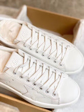 Cargar imagen en el visor de la galería, Golden Goose Ball Star Triple White
