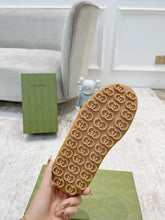 Carregar imagem no visualizador da galeria, Gucci And Ebony GG Canvas Beige

