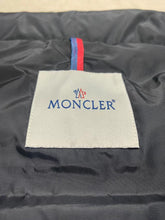 Carregar imagem no visualizador da galeria, Colete Moncler Black 3
