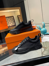 Carregar imagem no visualizador da galeria, Tênis Hermès All Black
