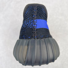 Carregar imagem no visualizador da galeria, Tênis Adidas Yeezy Boost 350 "Dazzling Blue"
