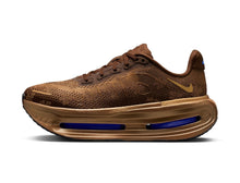 Carregar imagem no visualizador da galeria, Nike Vomero Premium - Cacao Wow
