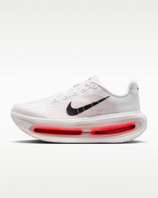 Carregar imagem no visualizador da galeria, Nike Vomero Premium - White
