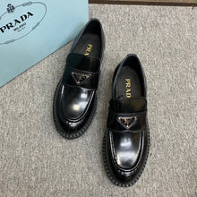 Carregar imagem no visualizador da galeria, Mocassim Prada Black
