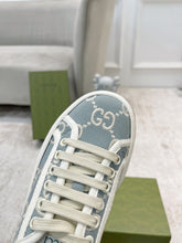 Carregar imagem no visualizador da galeria, Gucci And Ebony GG Canvas Blue
