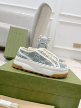 Carregar imagem no visualizador da galeria, Gucci And Ebony GG Canvas Blue
