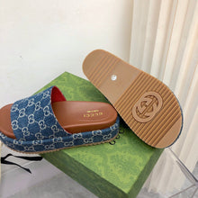 Carregar imagem no visualizador da galeria, Gucci Angelina Platform 55 mm Sandal Jacquard Denim

