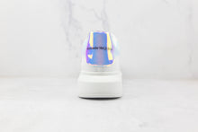 Carregar imagem no visualizador da galeria, Alexander Mcqueen Oversized Polarizad Pink
