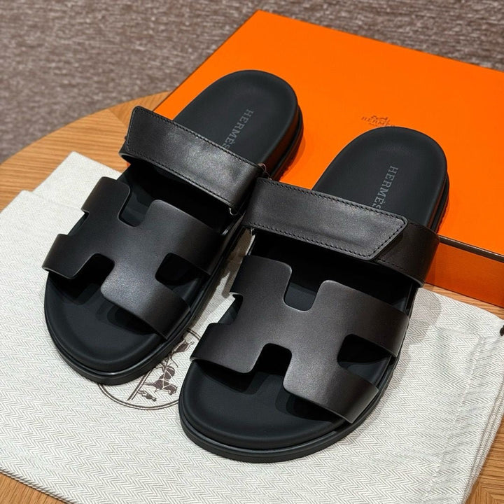 Hermès Chypre Sandalia Cuero de Becerro Noir