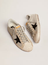 Carregar imagem no visualizador da galeria, Golden Goose Superstar Sneaker Couro Branco e Preto.
