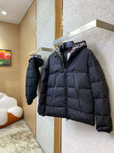 Carregar imagem no visualizador da galeria, Jacket Moncler Montcla

