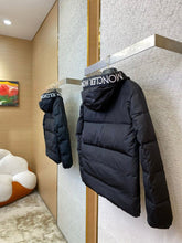 Carregar imagem no visualizador da galeria, Jacket Moncler Montcla
