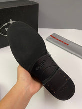 Carregar imagem no visualizador da galeria, Sapato Prada Black
