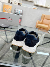 Carregar imagem no visualizador da galeria, PRADA Prax Re-nylon BLUE
