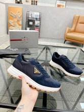 Carregar imagem no visualizador da galeria, PRADA Prax Re-nylon BLUE
