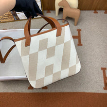 Carregar imagem no visualizador da galeria, Bolsa Hermes Cabas en Biais 40

