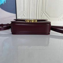 Carregar imagem no visualizador da galeria, BOLSA CLASSIQUE TRIOMPHE CELINE WINE
