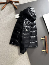 Carregar imagem no visualizador da galeria, Moncler Jaqueta Maya
