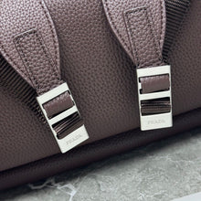 Carregar imagem no visualizador da galeria, Mochila Prada Siena
