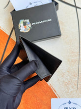 Cargar imagen en el visor de la galería, Cartera Prada
