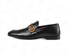 Carregar imagem no visualizador da galeria, Gucci Plain Leather Loafers Black
