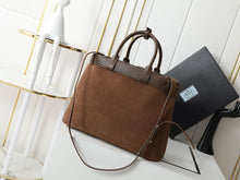 Carregar imagem no visualizador da galeria, BOLSA PRADA SCAMOSCIATO CAMURÇA BUCKLE BEGE
