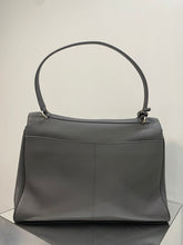 Carregar imagem no visualizador da galeria, Balenciaga Rodeo Medium

