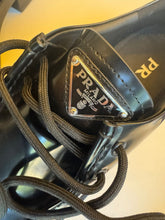 Carregar imagem no visualizador da galeria, Sapato Prada Black
