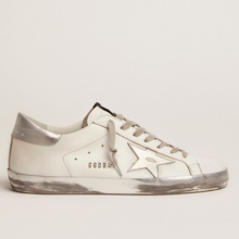 Carregar imagem no visualizador da galeria, Tênis Super-Star Golden Goose
