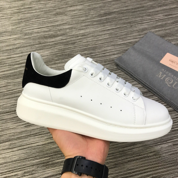 Tênis Alexander McQueen White/Camurça Black