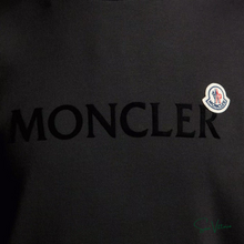 Carregar imagem no visualizador da galeria, Moletom  &quot;Logo Patch&quot; Moncler
