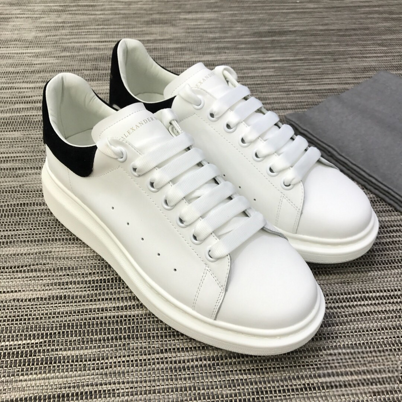 Tênis Alexander McQueen White/Camurça Black