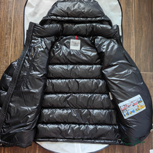 Carregar imagem no visualizador da galeria, Jaqueta Puffer "Wollaston" Moncler
