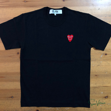 Carregar imagem no visualizador da galeria, Camiseta &quot;Family Heart&quot; CDG (Open Box)
