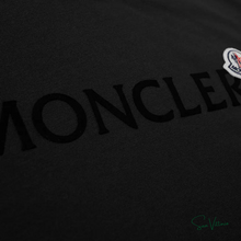Carregar imagem no visualizador da galeria, Camiseta &quot;Com Logo Flocado&quot; Moncler
