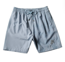 Carregar imagem no visualizador da galeria, Shorts de Banho Masculino com Estampa Reativa à Água Vilebrequin – Ronde des Tortues Cinza Claro 2

