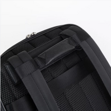 Carregar imagem no visualizador da galeria, Mochila Montblanc Preta Sartorial
