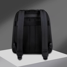 Carregar imagem no visualizador da galeria, Mochila Montblanc Preta Sartorial
