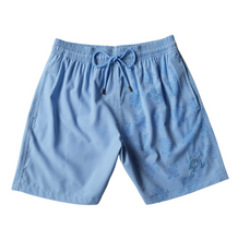 Carregar imagem no visualizador da galeria, Shorts de Banho Masculino com Estampa Reativa à Água Vilebrequin – Ronde des Tortues Azul claro 2
